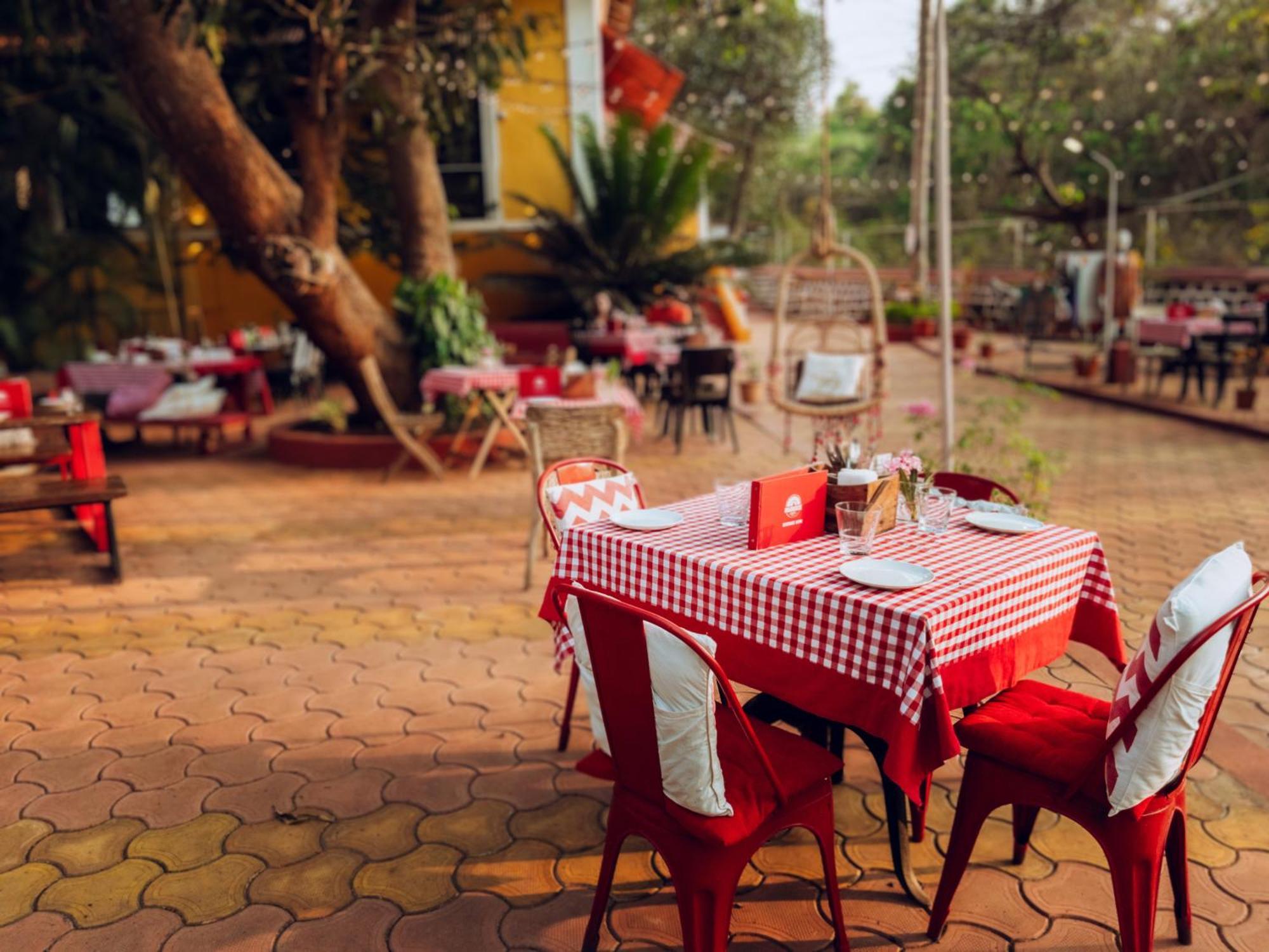 Casa Do Leao A 150 Year Old Portuguese Home Nerul  Экстерьер фото